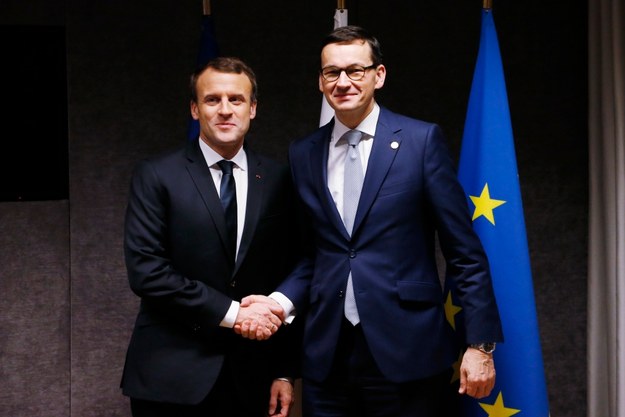 Prezydent Francji Emmanuel Macron i premier RP Mateusz Morawiecki /FRANCOIS LENOIR/POOL /PAP/EPA