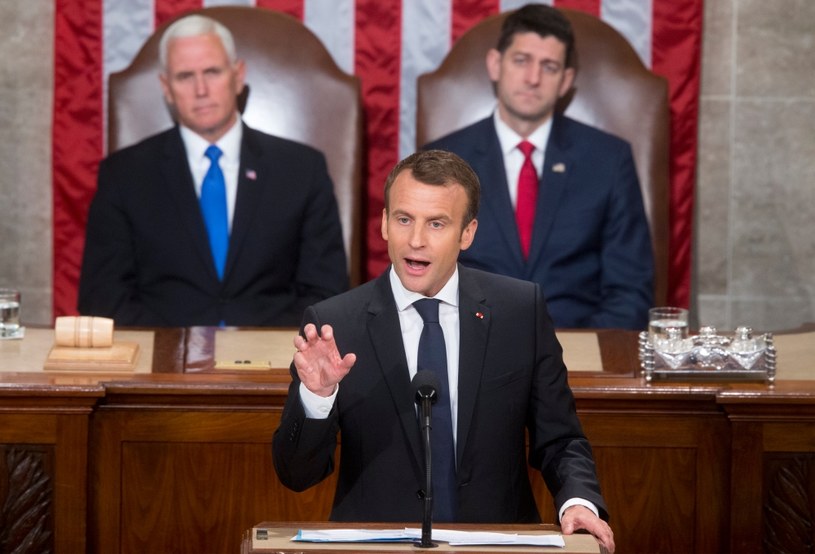 Prezydent Francji Emmanuel Macron podczas przemówienia na Kapitolu /MICHAEL REYNOLDS    /PAP