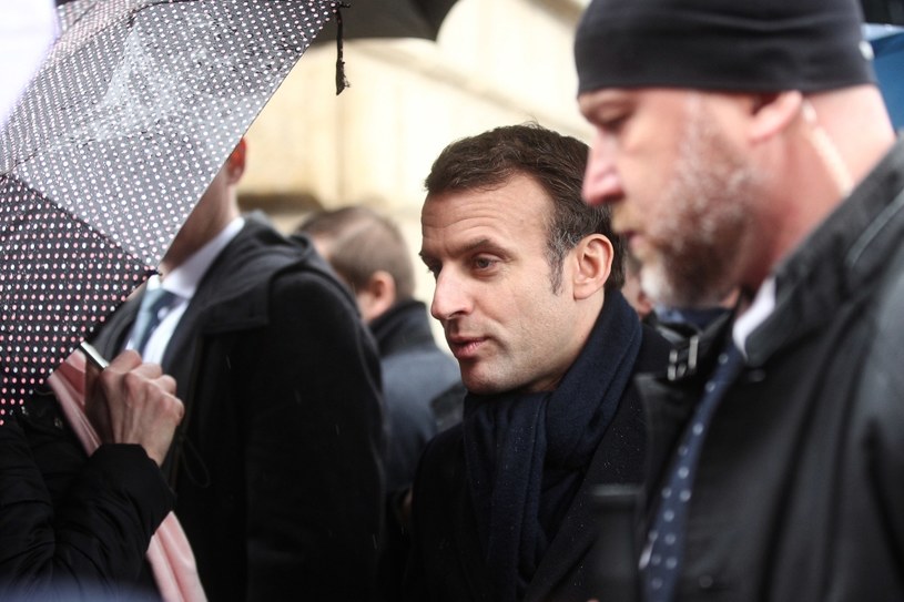 Prezydent Francji Emmanuel Macron podczas zwiedzania Zamku Królewskiego na Wawelu //Łukasz Gągulski /PAP/EPA
