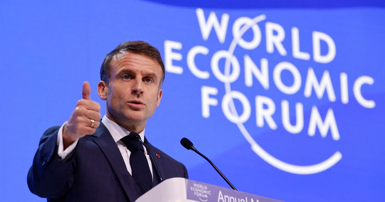 Prezydent Francji Emmanuel Macron zaapelował o więcej inwestycji publicznych w UE /AFP