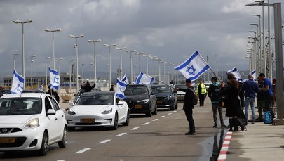 Prezydent Izraela: Jesteśmy na krawędzi wojny domowej