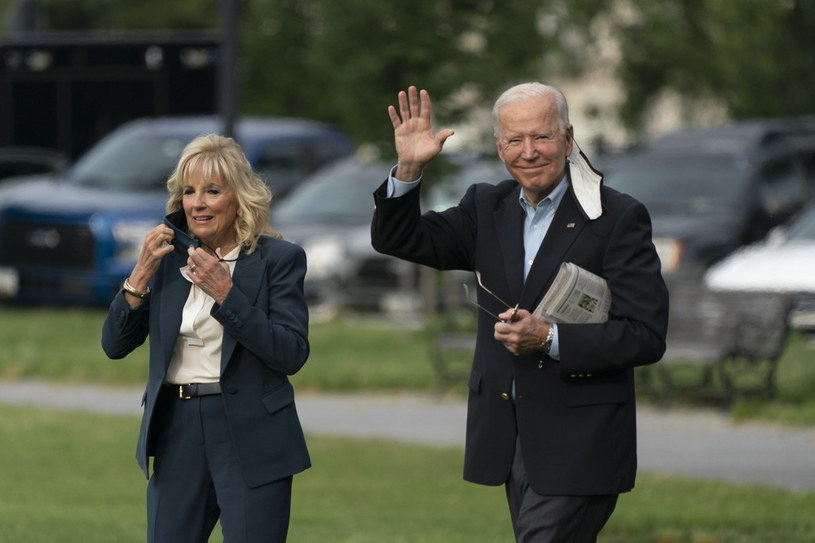 Prezydent Joe Biden wraz z żoną Jill /PAP/EPA/CHRIS KLEPONIS / POOL /PAP