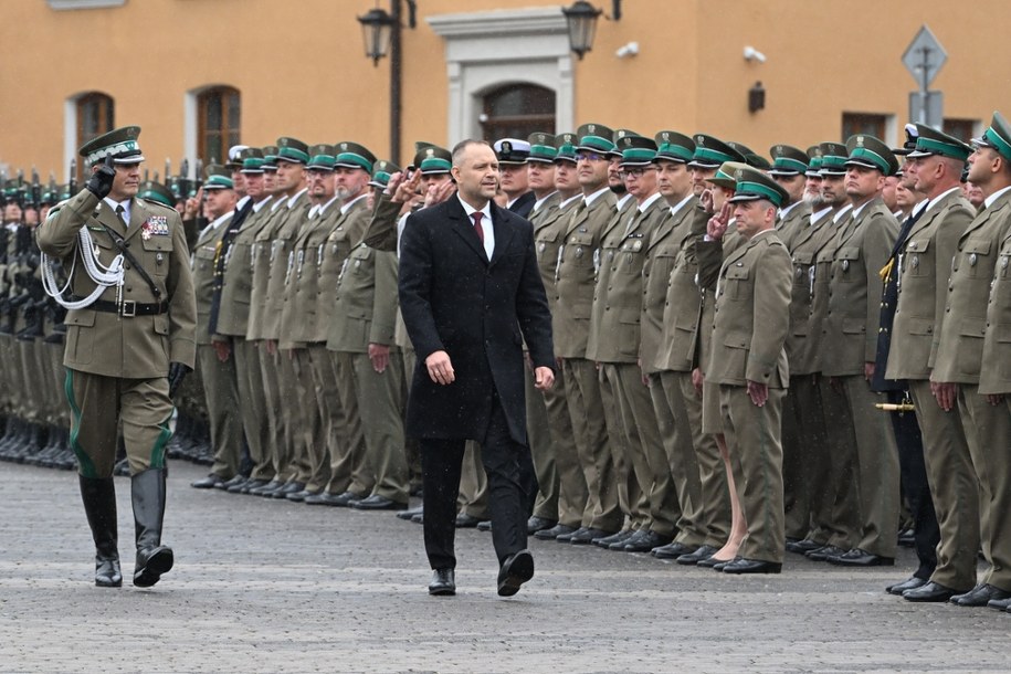 Prezydent Karol Nawrocki i Komendant Główny Straży Granicznej gen. dyw. SG Robert Bagan podczas Centralnych Obchodów Święta Straży Granicznej na Placu Zamkowym w Lublinie. /Wojtek Jargiło /PAP