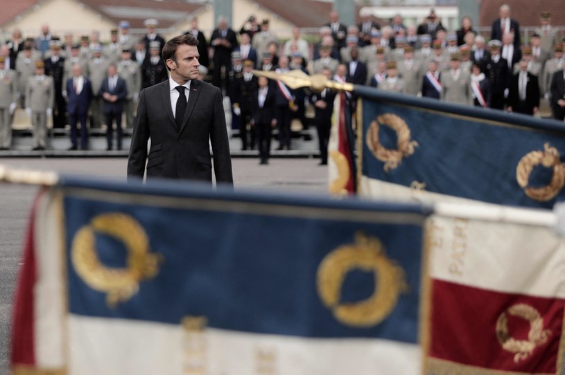 Prezydent Macron zapowiada podwyższenie wieku emerytalnego. Zdj. ilustracyjne /AFP
