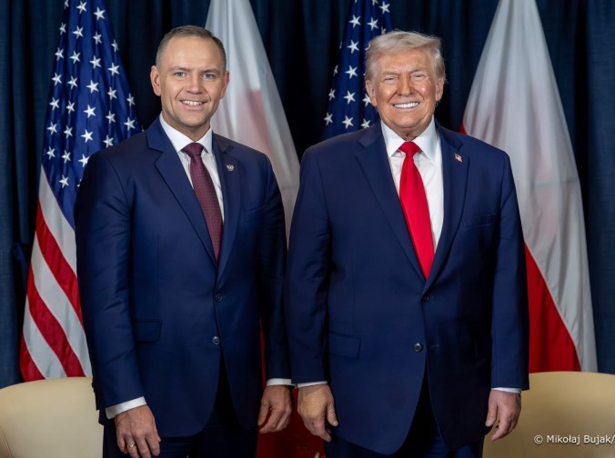 Prezydent Nawrocki spotkał się z Donaldem Trumpem w Davos