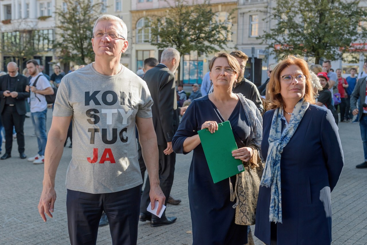 Prezydent Poznania odwołał się od postanowienia ws. "politycznych aktów zgonu"