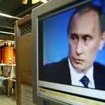 Prezydent Putin atakuje serwery opozycji