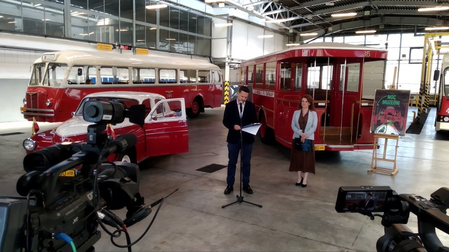 Prezydent Rafał Trzaskowski prezentuje tegoroczną ofertę Nocy Muzeów /Przemek Mzyk RMF MAXXX /RMF MAXX