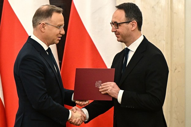 Prezydent RP Andrzej Duda i minister infrastruktury Dariusz Klimczak /Radek Pietruszka /PAP