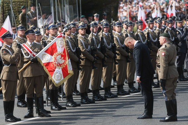 Prezydent RP Andrzej Duda i szef Sztabu Generalnego Wojska Polskiego gen. Wiesław Kukuła. / 	Radek Pietruszka   /PAP