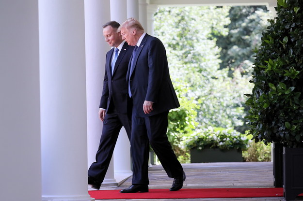 Prezydent RP Andrzej Duda (L) oraz prezydent Stanów Zjednoczonych Donald Trump (P) po wspólnej konferencji prasowej w Ogrodzie Różanym Białego Domu /Leszek Szymański /PAP