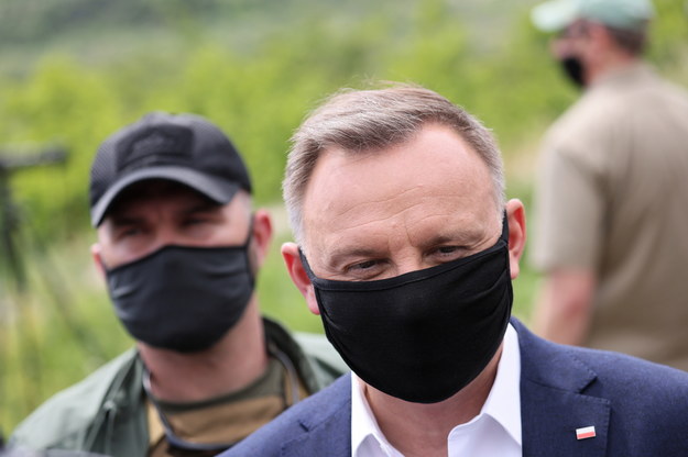 Prezydent RP Andrzej Duda odwiedził punkt kontrolny przy "linii rozgraniczenia" przy granicy z Osetią Południową w Odzisi / 	Leszek Szymański    /PAP