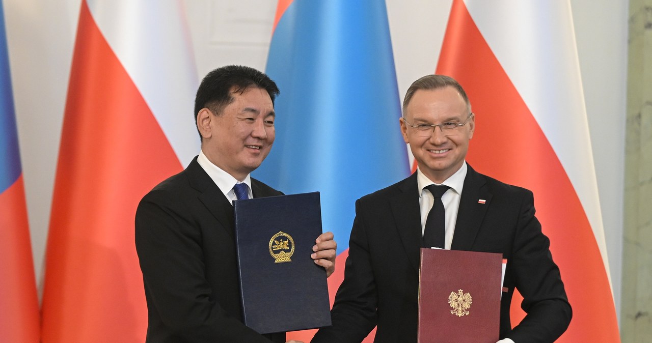 Prezydent RP Andrzej Duda oraz prezydent Mongolii Khurelsukh Ukhnaa chcą rozwijać polsko-mongolską współpracę gospodarczą /Marcin Obara /PAP