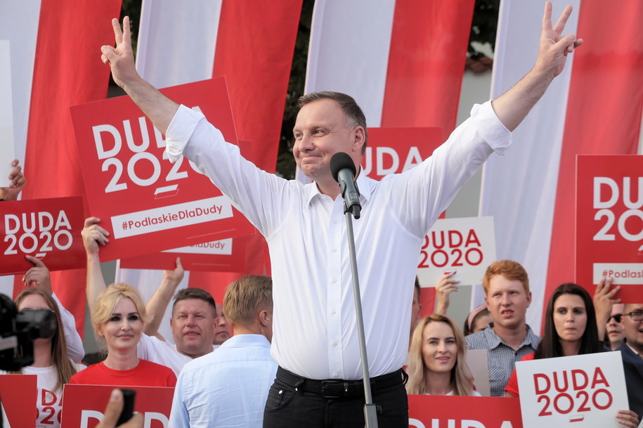 Prezydent RP Andrzej Duda podczas spotkania z wyborcami w Białymstoku / 	Artur Reszko    /PAP