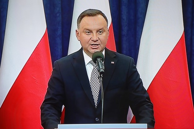 Prezydent RP Andrzej Duda podczas transmitowanej przez Telewizję Polską konferencji prasowej po posiedzeniu Rady Gabinetowej /	Wojciech Olkuśnik /PAP