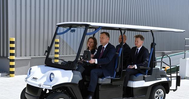 Prezydent RP Andrzej Duda zwiedza fabrykę pojazdów elektrycznych Melex /PAP