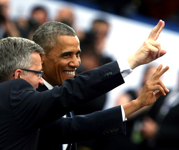 Prezydent RP Bronisław Komorowski (L) i prezydent USA Barack Obama (P) podczas głównych uroczystości z okazji 25-lecia Wolności w 25. rocznicę wyborów parlamentarnych /Tomasz Gzell /PAP