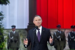 Prezydent RP i szef MON upamiętnili żołnierzy poległych w walkach z bolszewikami 