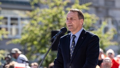 Prezydent skrytykowany przez ministra Sikorskiego. Były nawiązania do historii