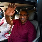Prezydent Sri Lanki próbował uciec z kraju. Zatrzymał go personel lotniska