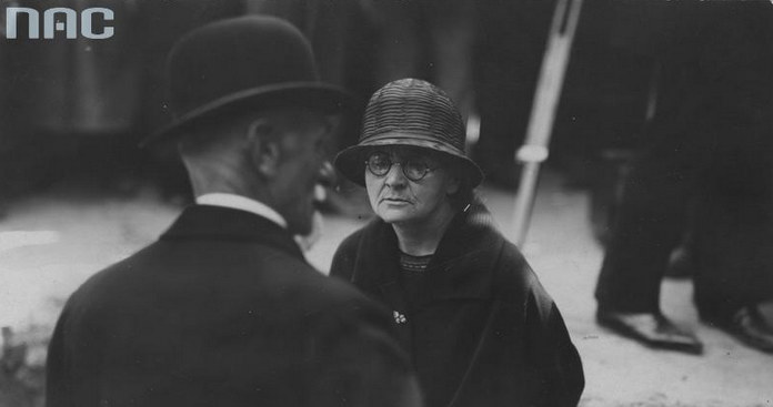 Prezydent Stanisław Wojciechowski i Maria Skłodowska-Curie podczas poświęcenia kamienia węgielnego pod Instytut Radowy (7 czerwca 1925 r.) /Z archiwum Narodowego Archiwum Cyfrowego