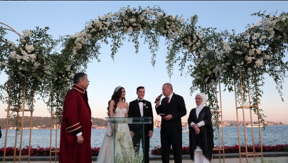 Prezydent Turcji Erdogan świadkiem na ślubie piłkarza Oezila