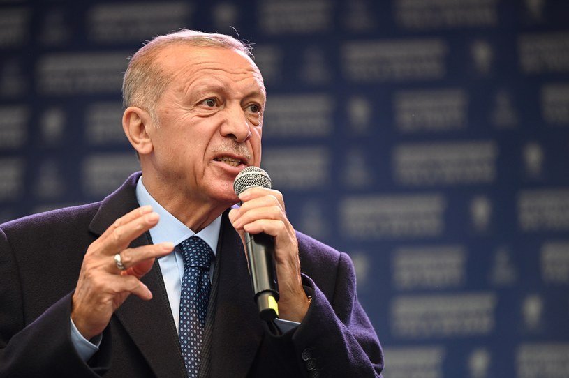 Prezydent Turcji Recep Erdogan prowadzi ostrą i brudną kampanię /OZAN KOSE /AFP