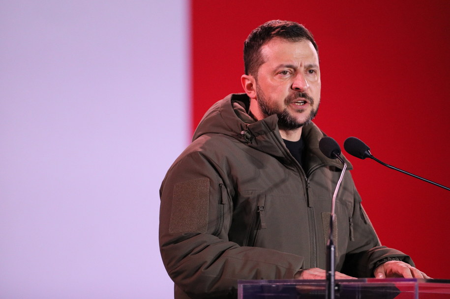 Prezydent Ukrainy Wołodymyr Zełenski podczas wystąpienia na dziedzińcu Zamku Królewskiego / 	Paweł Supernak   /PAP
