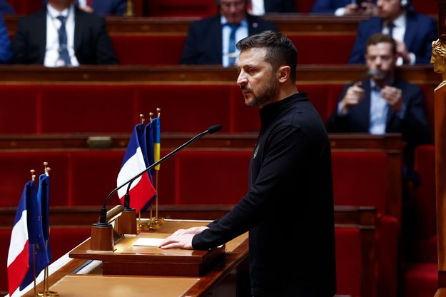 Prezydent Ukrainy Wołodymyr Zełenski w parlamencie Francji /YOAN VALAT  /PAP/EPA