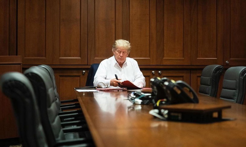 Prezydent USA Donald Trump i jego żona Melania są zakażeni koronawirusem /JOYCE N. BOGHOSIA / THE WHITE HOUSE / /PAP/EPA