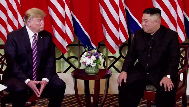 Prezydent USA Donald Trump i przywódca Korei Północnej Kim Dzong Un /RITCHIE B. TONGO /PAP/EPA