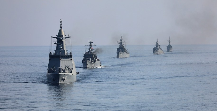 Prezydent USA Donald Trump ogłosił, że Stany Zjednoczone podejmą działania mające na celu przywrócenie ruchu w cieśninie Ormuz /Shutterstock