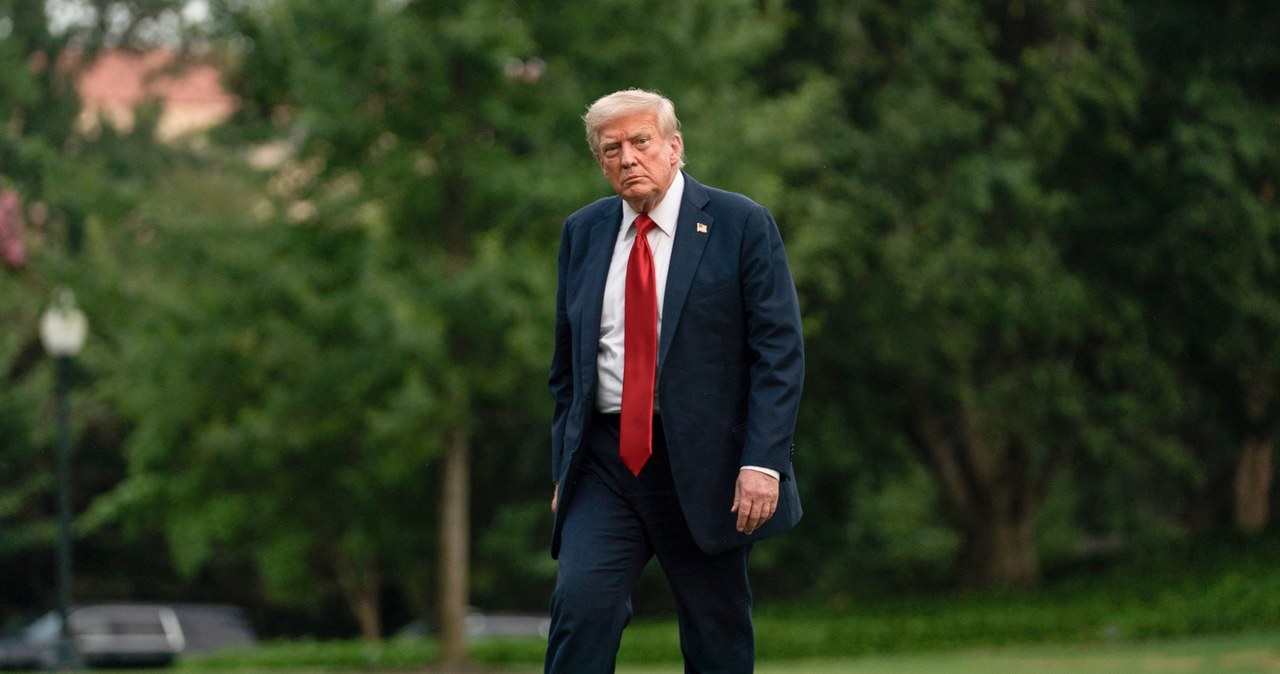 Prezydent USA Donald Trump /ALLISON ROBBERT /AFP
