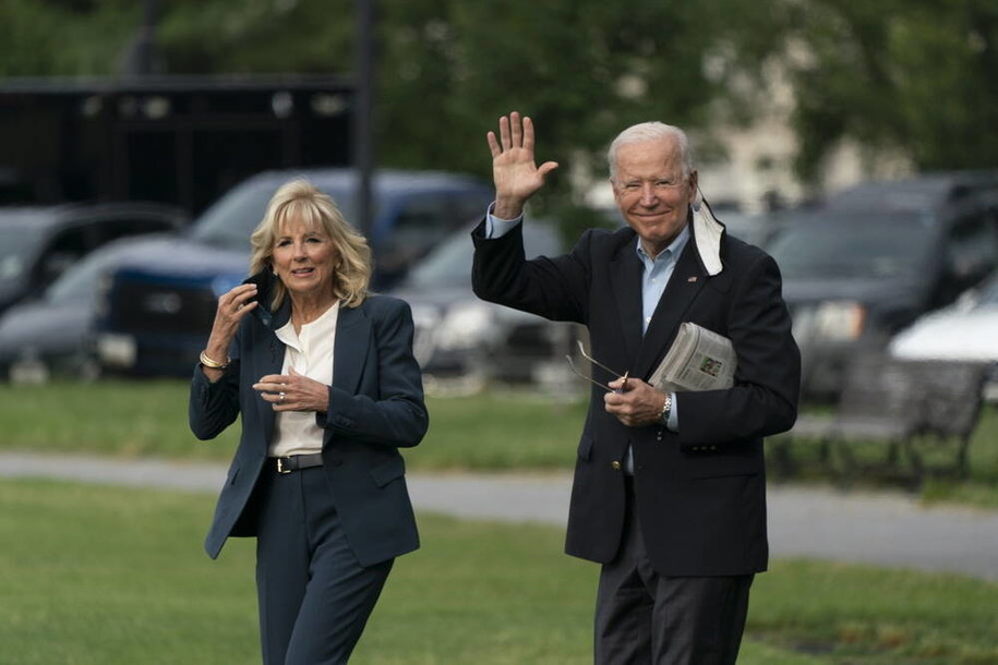 Prezydent USA Joe Biden i pierwsza dama Jill Biden wyruszają w podróż do Europy /CHRIS KLEPONIS /PAP/EPA