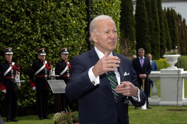 Prezydent USA Joe Biden w Irlandii /JULIEN BEHAL / POOL /PAP/EPA