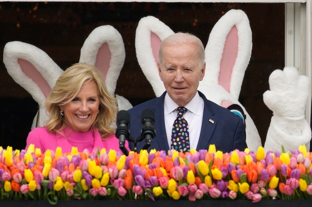 Prezydent USA Joe Biden z żoną Jill /YURI GRIPAS /PAP/EPA