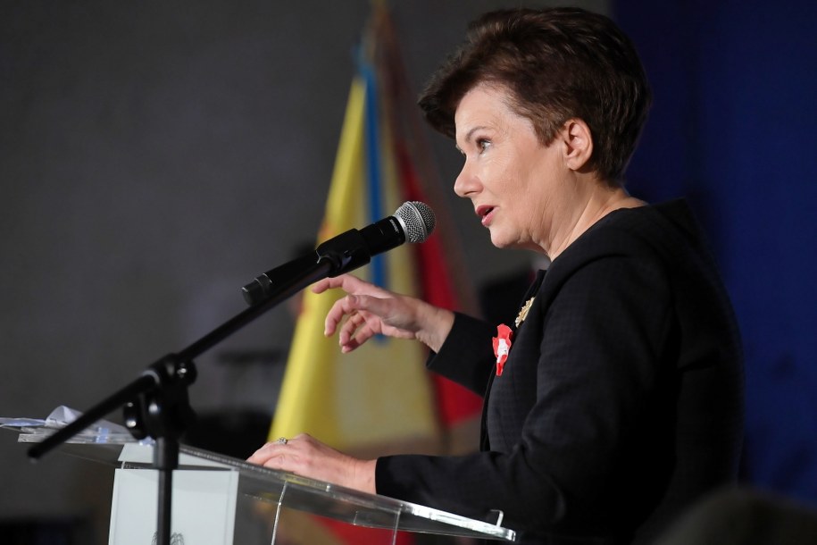 Prezydent Warszawy Hanna Gronkiewicz-Waltz podczas uroczystej sesji Rady Miasta /Piotr Nowak /PAP