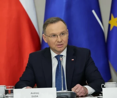 Prezydent zawetował ustawę okołobudżetową. Co z podwyżkami dla nauczycieli i urzędników?