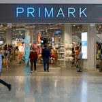 Primark otwiera sklepy i szuka sprzedawców. Wiadomo, ile płaci