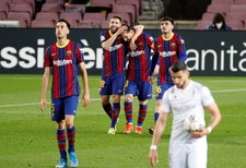 Primera Division. FC Barcelona - SD Huesca w 27. kolejce. Trwa