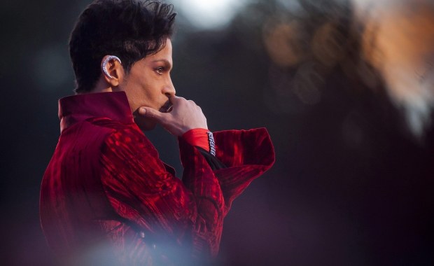 Prince nie żyje. Do śmierci legendy muzyki mogły przyczynić się narkotyki 