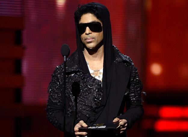 Prince tajemniczy jak zawsze - fot. Kevork Djansezian /Getty Images/Flash Press Media