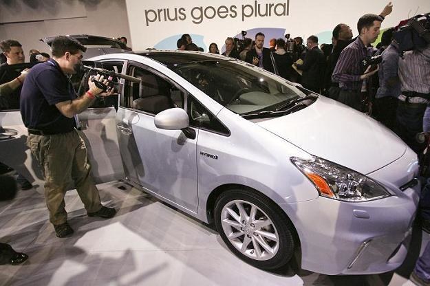 Prius to nieliczny seryjny samochód wykorzystujący silnik elektryczny /AFP