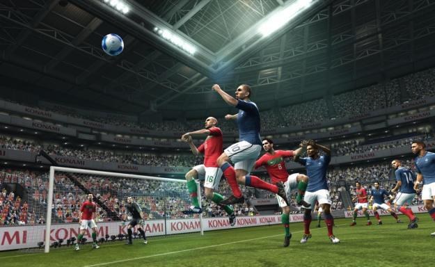 Pro Evolution Soccer 2012 - screen z gry /Informacja prasowa