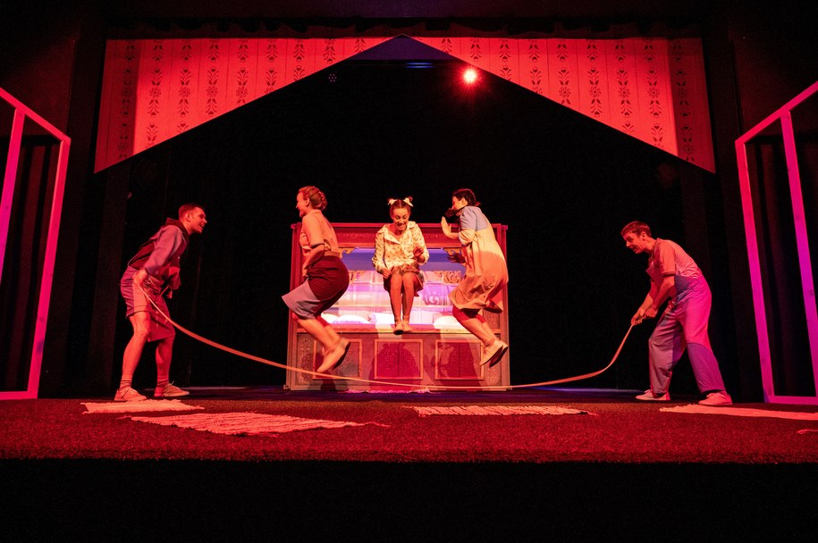 Próba „Dzieci z Bullerbyn” w Teatrze Pinokio w Łodzi /Grzegorz Michałowski /PAP