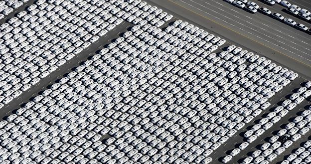 Problemem dotkniętych jest od 140 do 170  tys. aut z rynku pierwotnego /AFP