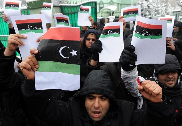 Problemem jest Libia ze względu na bardzo słabo rozwiniętą siatkę organizacji pozarządowych /AFP