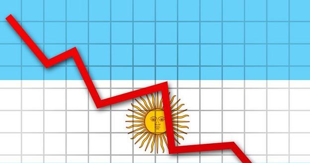 Problemy Argentyny zaczęły się od ataku dwóch "sępich funduszy" /&copy;123RF/PICSEL