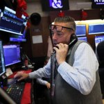 Problemy banków w USA i niepewność na rynkach. Złoto nadal zyskuje 