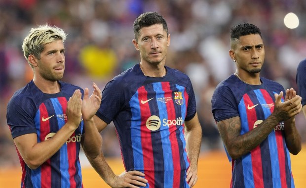Problemy FC Barcelony. Lewandowski nie zostanie zgłoszony do ligi?